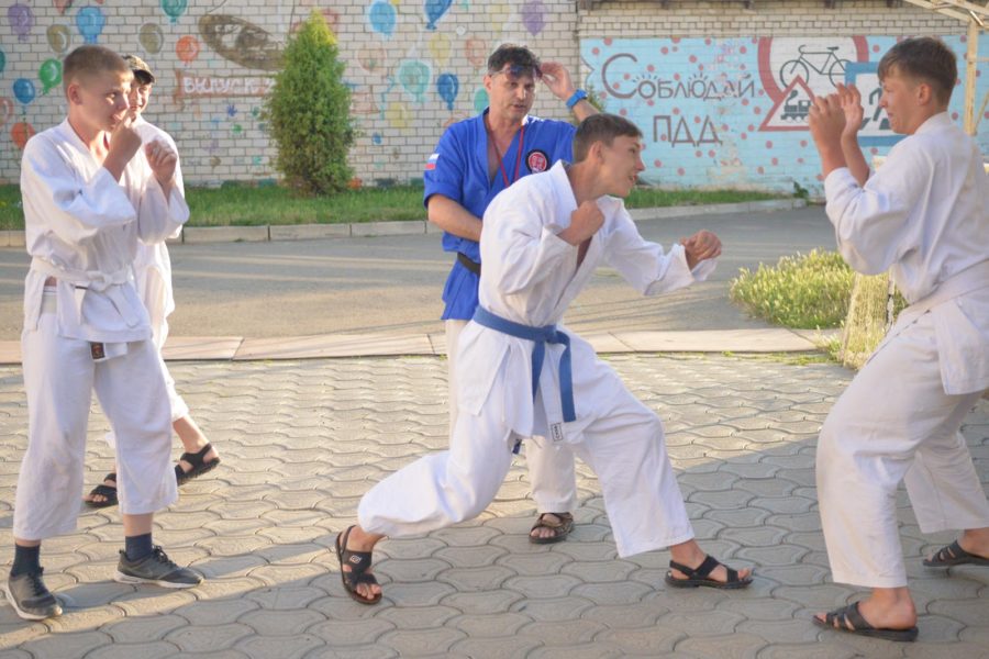 База в каратэ